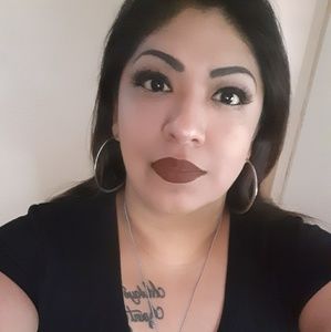 Meet your Posher, Edna